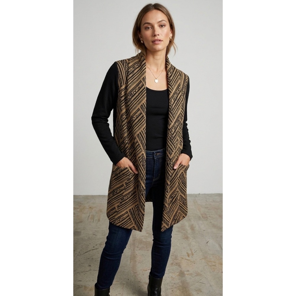 LOGO by Lori Goldstein Mixed Media Geometric Jacquard Cardigan Tan Black‎ XS